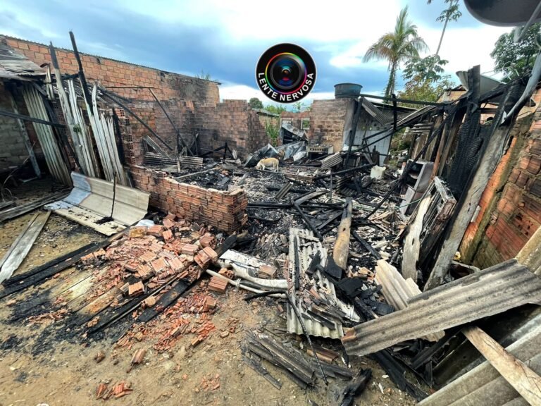 LENTE URGENTE – Casa é destruída por incêndio e família pede ajuda