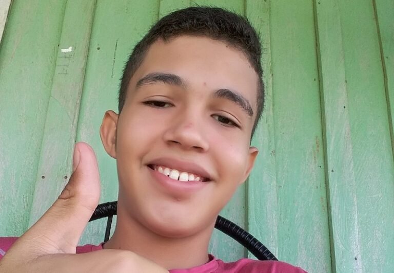 Adolescente morre após cair de cavalo em RO