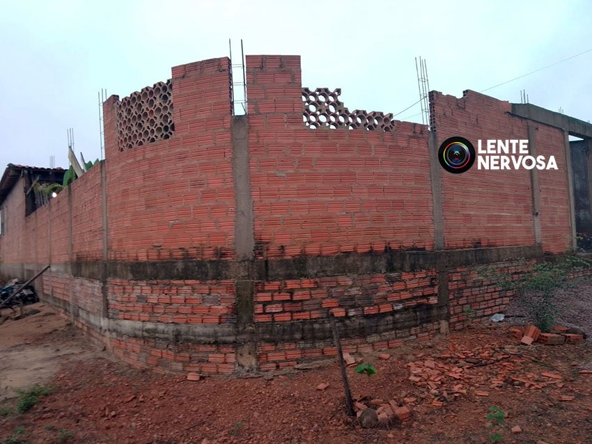 Vídeo: Homicídios prende casal suspeito de executar pedreiro por obra inacabada 2 Vídeo: Homicídios prende casal suspeito de executar pedreiro por obra inacabada