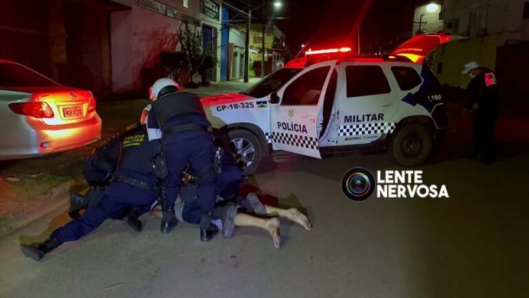 Suspeito de embriaguez, motorista arromba camburão de viatura e foge correndo