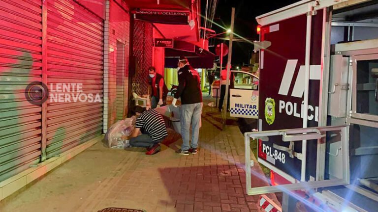 Homem encontra irmão morto em apartamento no centro da capital