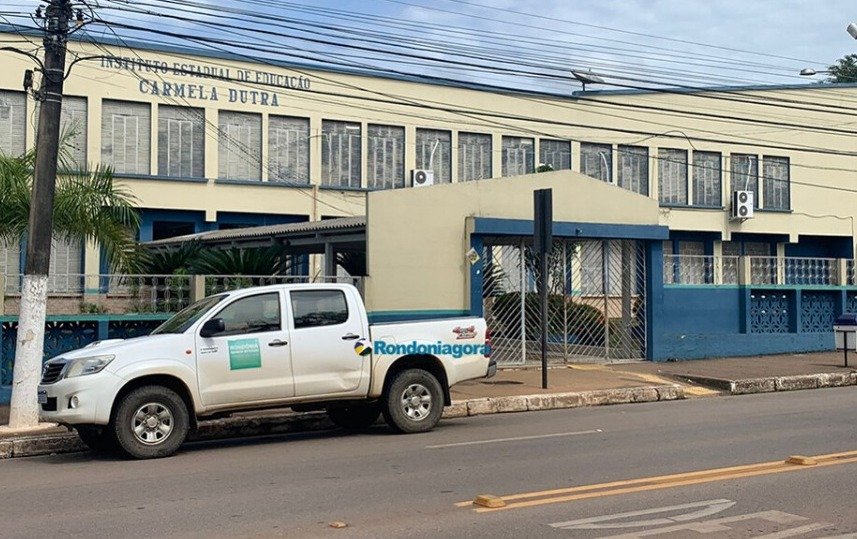 Autoridades acreditam em “fake news”, mas investigam ameaças de ataques a escola Carmela Dutra 1 Autoridades acreditam em “fake news”, mas investigam ameaças de ataques a escola Carmela Dutra