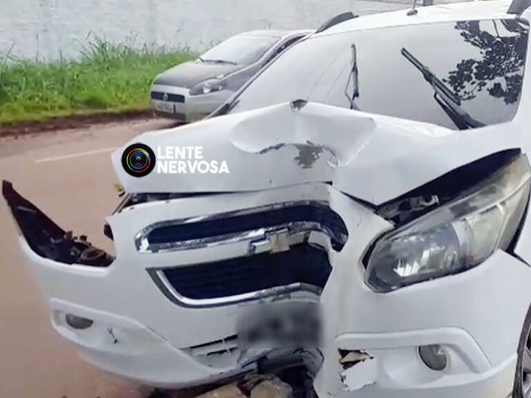 Motorista derruba poste na zona leste ao desviar de ciclista