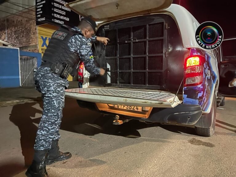 Últimas Notícias 8 Força Tática prende suspeito e apreende moto roubada