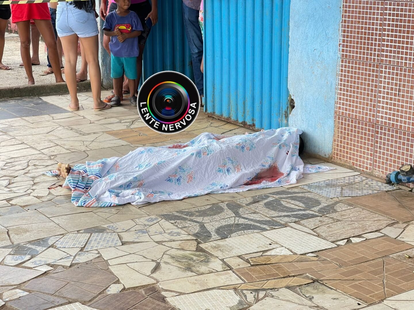 URGENTE – Apenado é executado em frente conveniência na capital 1 URGENTE – Apenado é executado em frente conveniência na capital