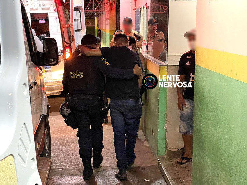 Motoboy colide em ciclista e ambos ficam feridos ao lado de hospital 3 Motoboy colide em ciclista e ambos ficam feridos ao lado de hospital