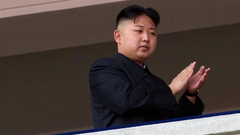 Coreia do Norte registra 270 mil casos suspeitos de Covid em 24h