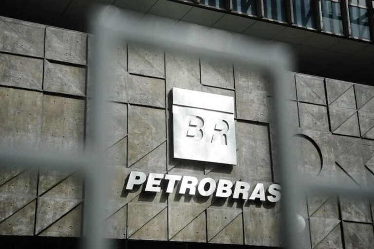 Últimas Notícias 1 Petrobras: aliados reagem contra privatização, e pauta pode naufragar