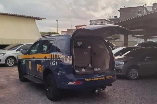 PRF muda discurso sobre morte de homem em viatura: “Indignação” 1 PRF muda discurso sobre morte de homem em viatura: “Indignação”