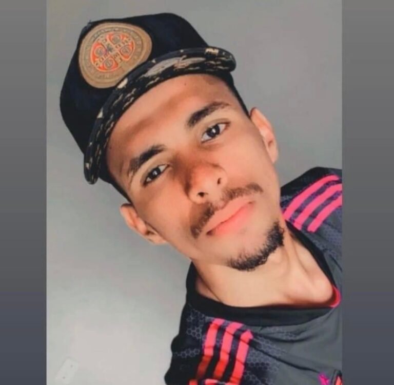 Em RO, Jovem se despede em rede social e se joga de frente com carreta na BR-364