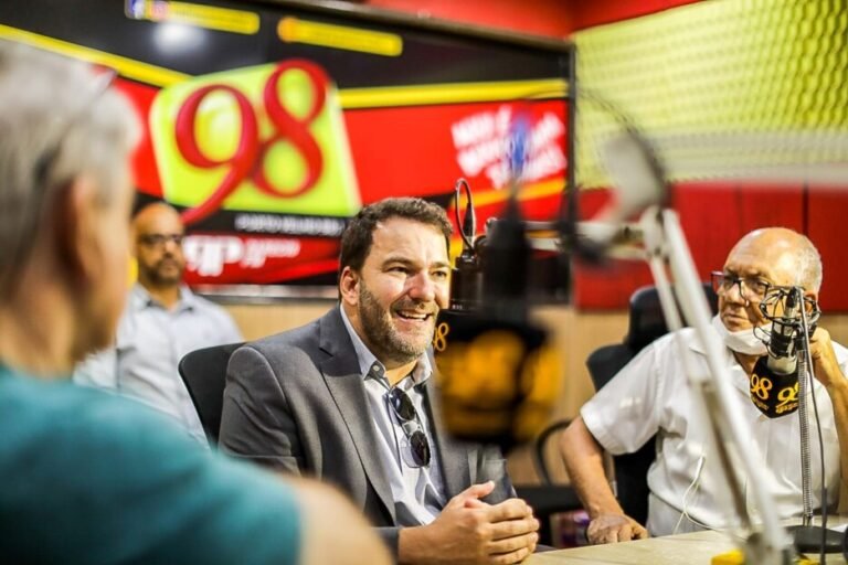 Em rádio, presidente da Assembleia avalia relação entre os poderes e condução do Parlamento