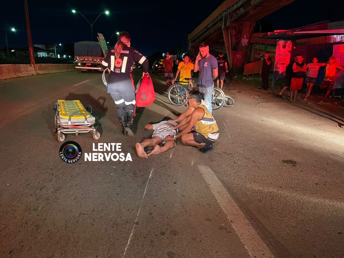 URGENTE – Pedestre ignora passarela e é atropelado ao tentar atravessar BR-364