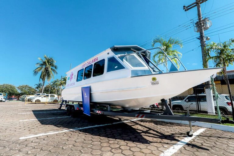 Prefeitura recebe ambulancha para atender ao distrito de Calama