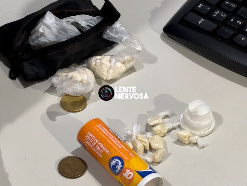 Casal que traficava drogas em bar abandonado é preso pela PM