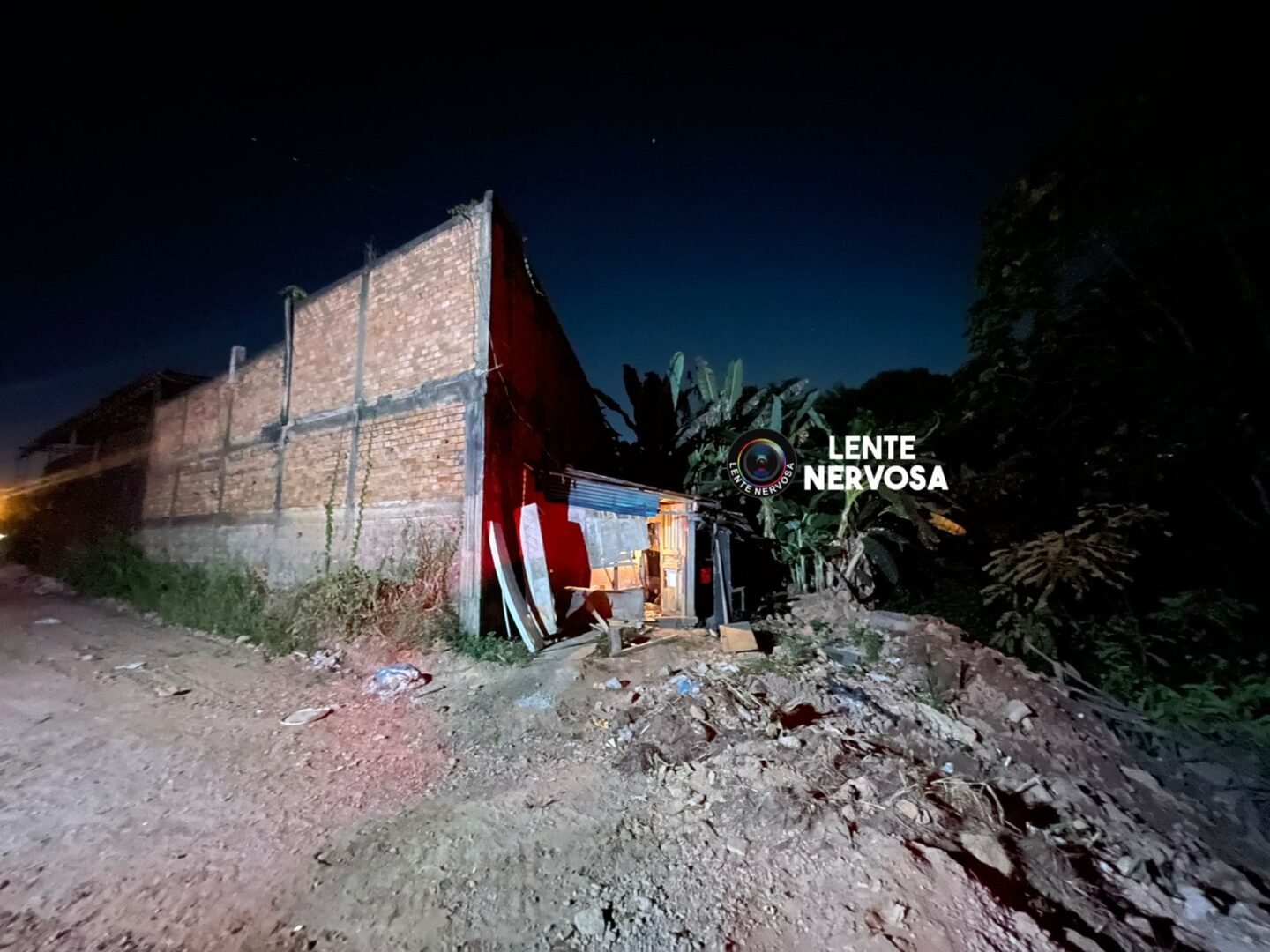 Cadáver em estado de decomposição é encontrado por vizinhos na zona sul