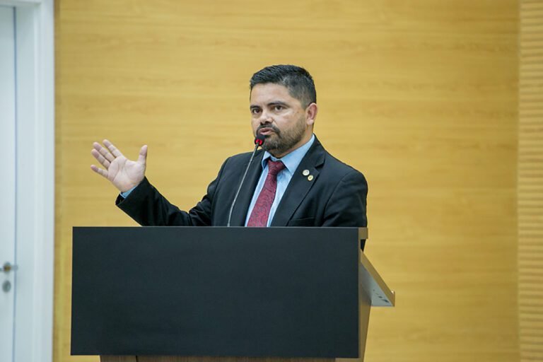 Últimas Notícias 5 Projeto de Lei de Jesuíno Boabaid é aprovado e desobriga militares a trabalharem na folga