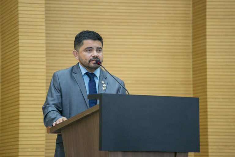 Últimas Notícias 10 Deputado Jesuíno busca diálogo com o governo para discutir lei de proteção social dos militares