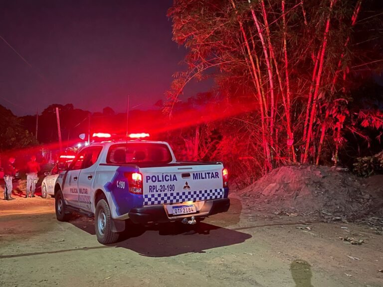 URGENTE – Idoso é encontrado morto na embaixo de residência na capital