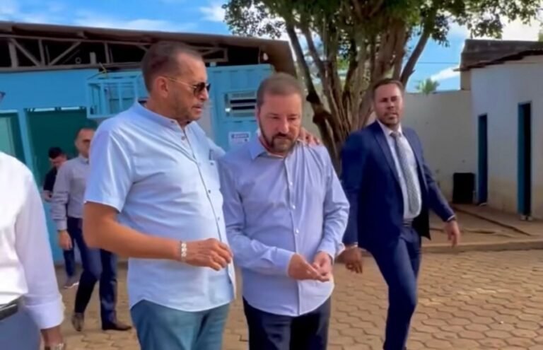 Últimas Notícias 7 Vereador Dr Macário Barros solicita sinalização para o bairro Areal