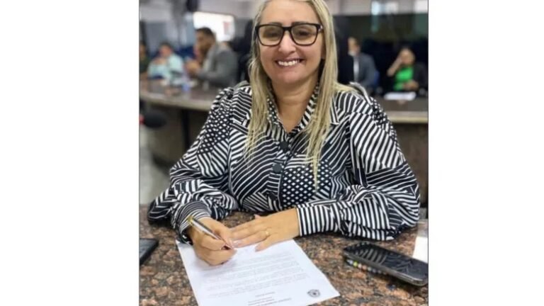 Câmara Municipal aprova  a Página Oficial  para divulgar animais desaparecidos e aptos para serem adotados