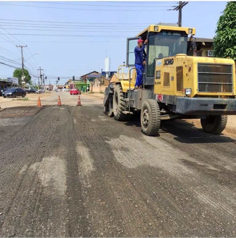 Rua Pau Ferro é recapeada a pedido do vereador Edmilson Dourado