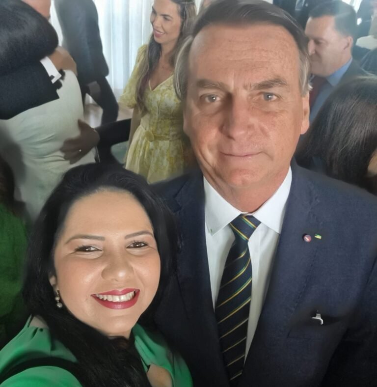 Últimas Notícias 6 Deputada federal Cristiane Lopes participa de encontro com Presidente Jair Bolsonaro em Brasília
