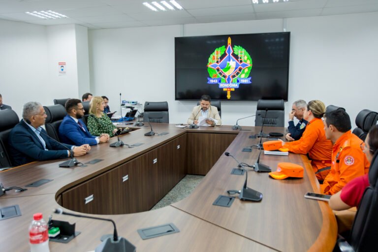 Deputado Jesuíno realiza audiência sobre escolas militarizadas em Rondônia
