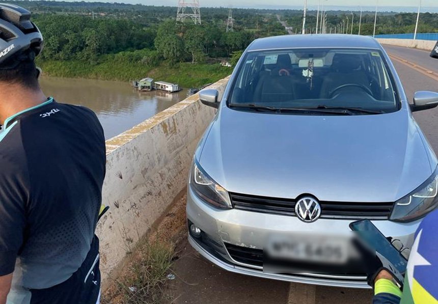 Vídeo mostra carro de mulher logo após ela supostamente pular da ponte sobre o Rio Madeira – ASSISTA