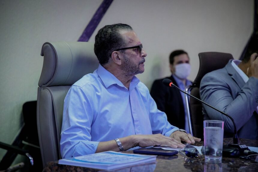 Vereador Dr. Macário Barros solicita faixa de pedestre em trecho movimentado na Av. Calama