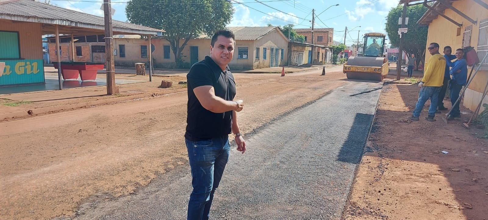 Tapa buraco é realizado na zona sul a pedido do vereador Edimilson Dourado