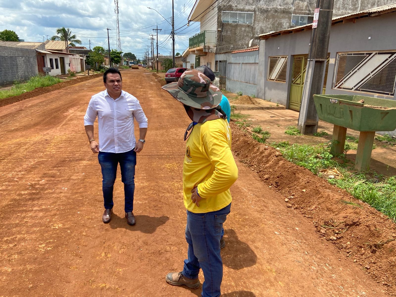 Semob inicia asfaltamento de ruas no Bairro Cohab a pedido do vereador Edmilson Dourado