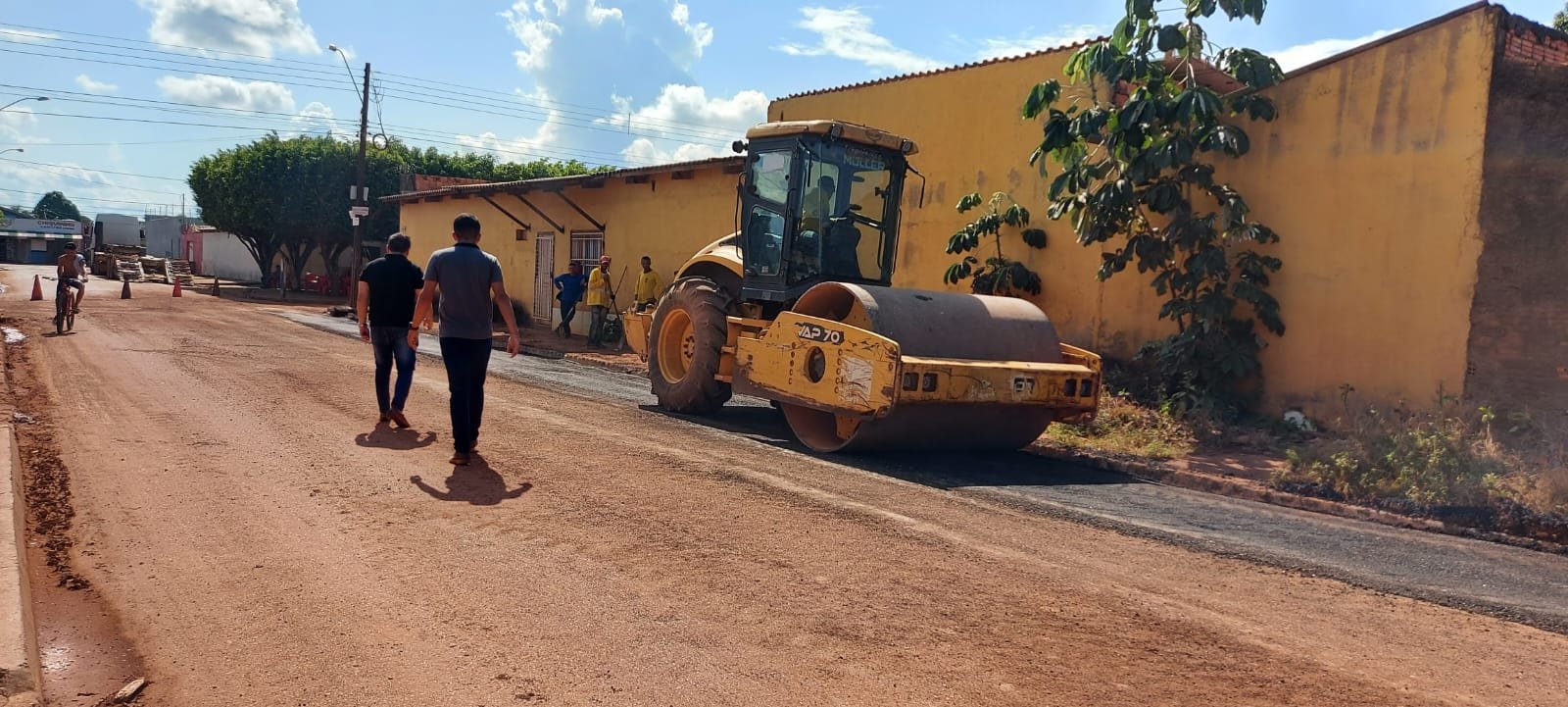 Tapa buraco é realizado na zona sul a pedido do vereador Edimilson Dourado