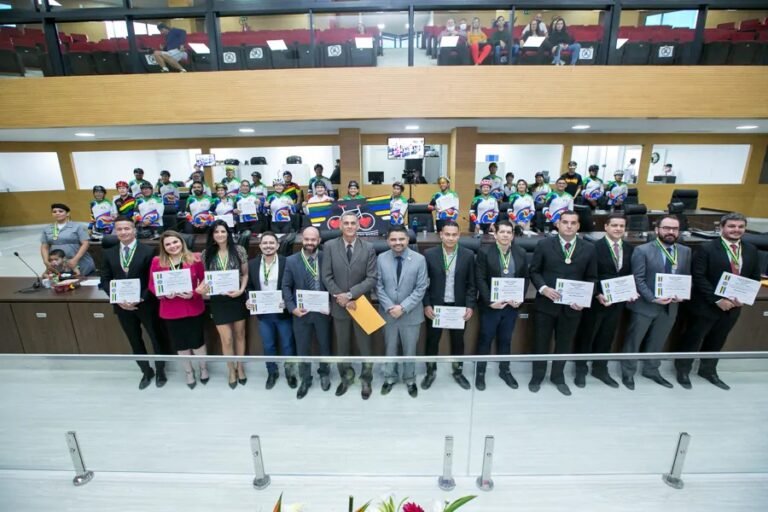 Últimas Notícias 6 Deputado Jesuíno Boabaid faz homenagem a delegados, procuradores, policial militar e grupo “Xonados por Pedal”