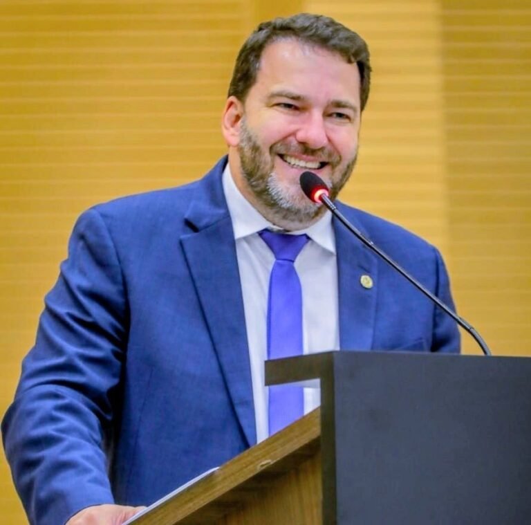 Últimas Notícias 5 Conveniado: R$ 700 mil para a compra de material didático para as escolas públicas de Pimenta Bueno