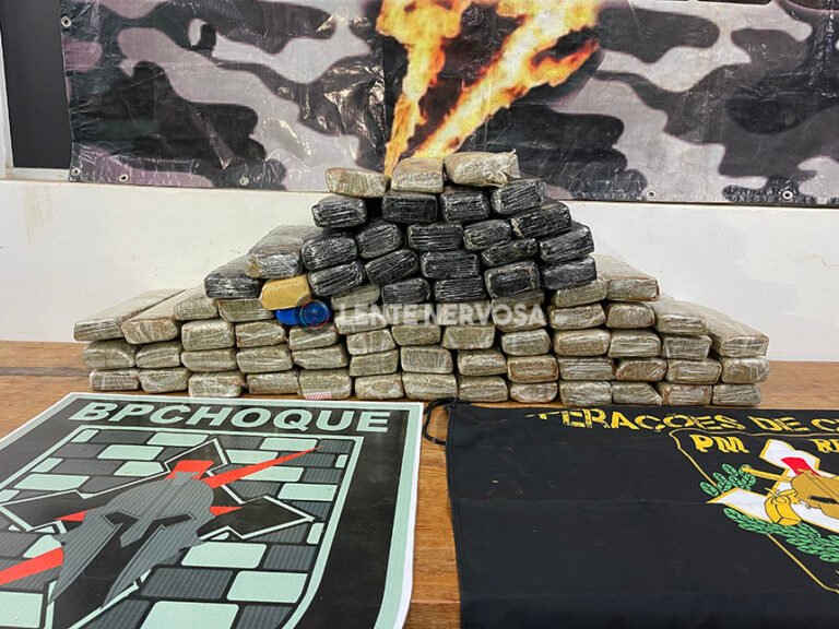 Últimas Notícias 6 Suspeito foge correndo e deixa para trás quase 80 quilos de droga no Orgulho do Madeira