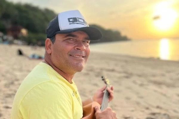Surfista Márcio Freire morre após se acidentar em onda gigante 1 Surfista Márcio Freire morre após se acidentar em onda gigante