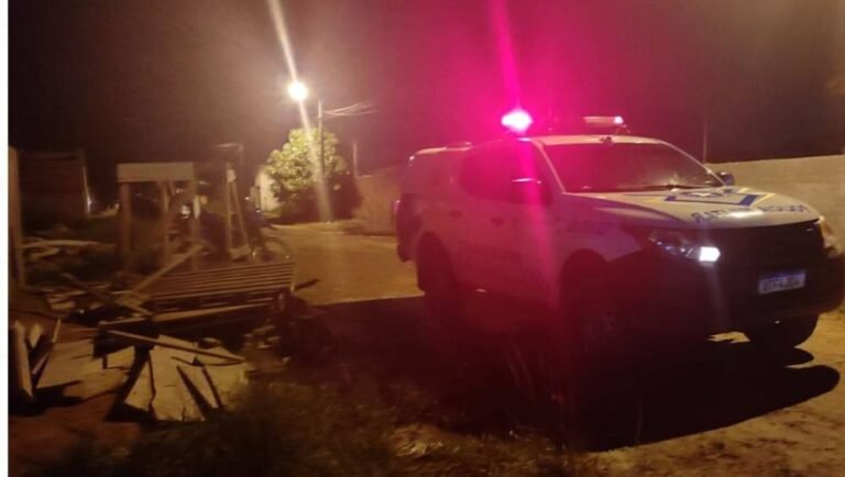 Homem invade casa e chama proprietária de gostosa, em RO