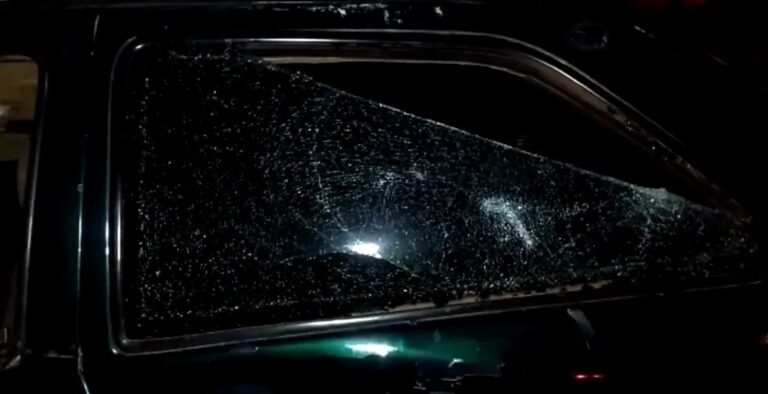 Últimas Notícias 5 Motociclista é arremessado após carro invadir preferencial