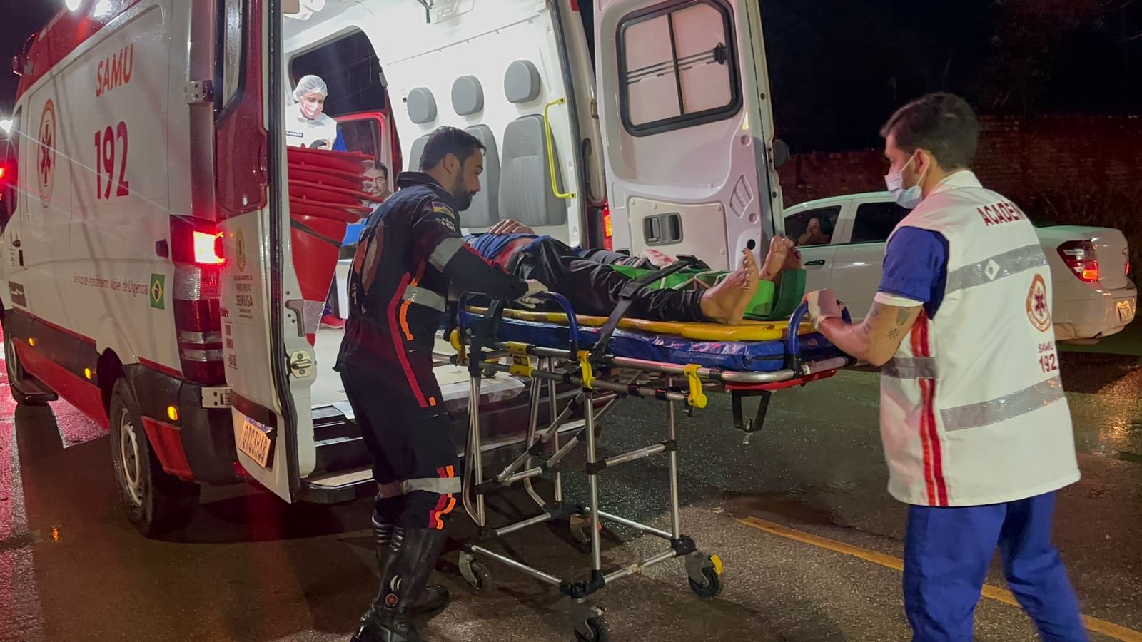 Acidente envolvendo três veículos resulta em vários feridos na zona Sul da capital