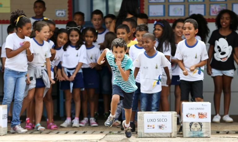 Abertura de diálogo marca 100 dias na educação, ciência e tecnologia