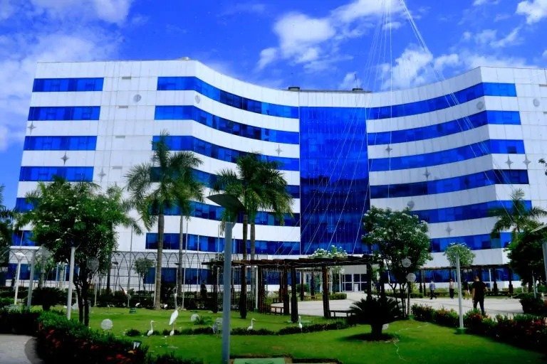 Governo abre seleção para contratação de profissionais para a área de informática com salário de até R$ 7.173,80