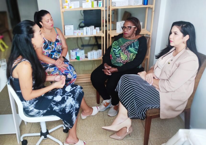 Cristiane Lopes visita Instituto Diabetes Brasil