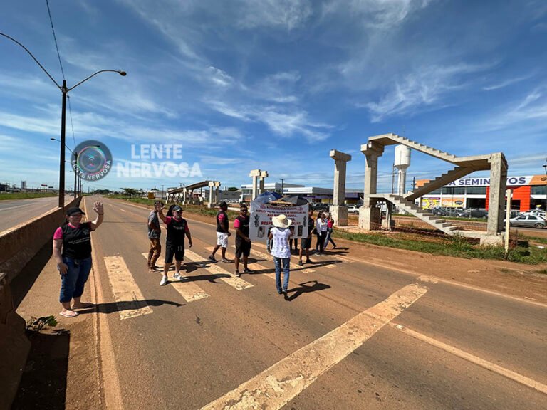 Últimas Notícias 3 Familiares protestam mortes na BR-364, em Porto Velho – VÍDEO