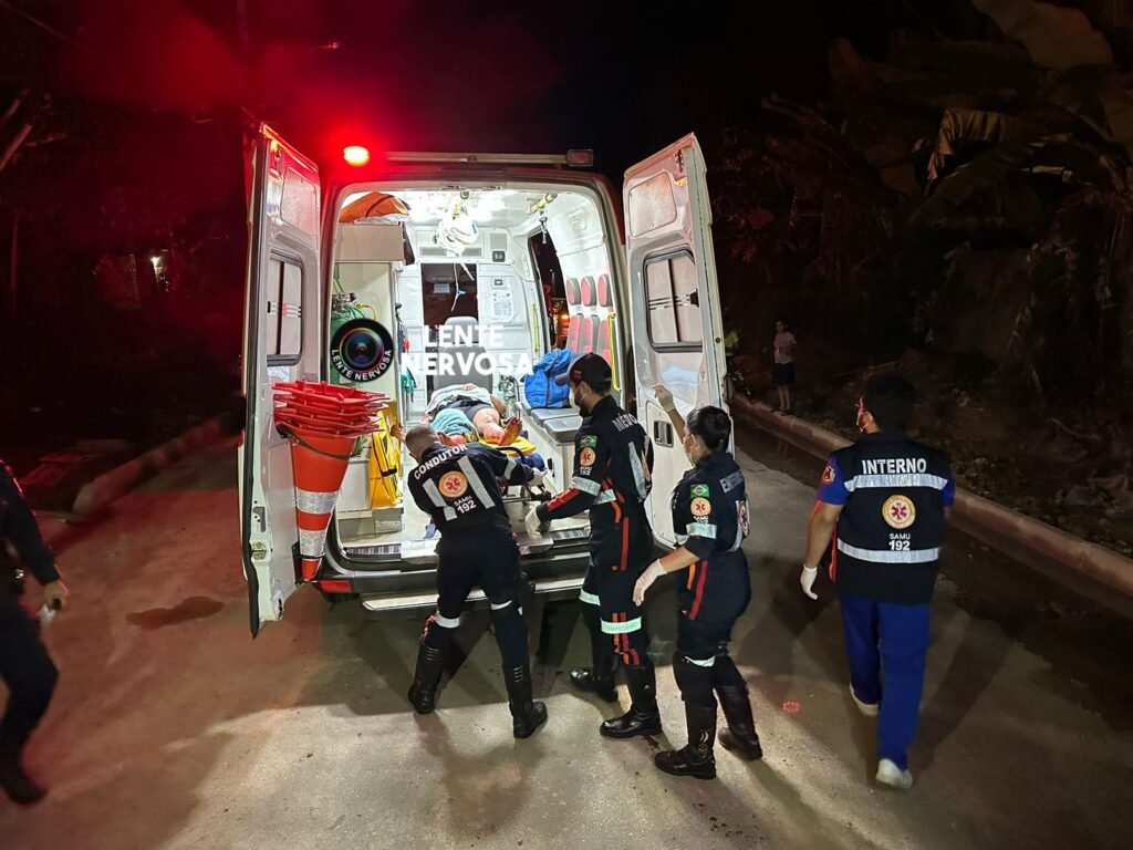 Mulher fica gravemente ferida ao ser atacada a golpes de facões pelo ex-marido 3 Mulher fica gravemente ferida ao ser atacada a golpes de facões pelo ex-marido