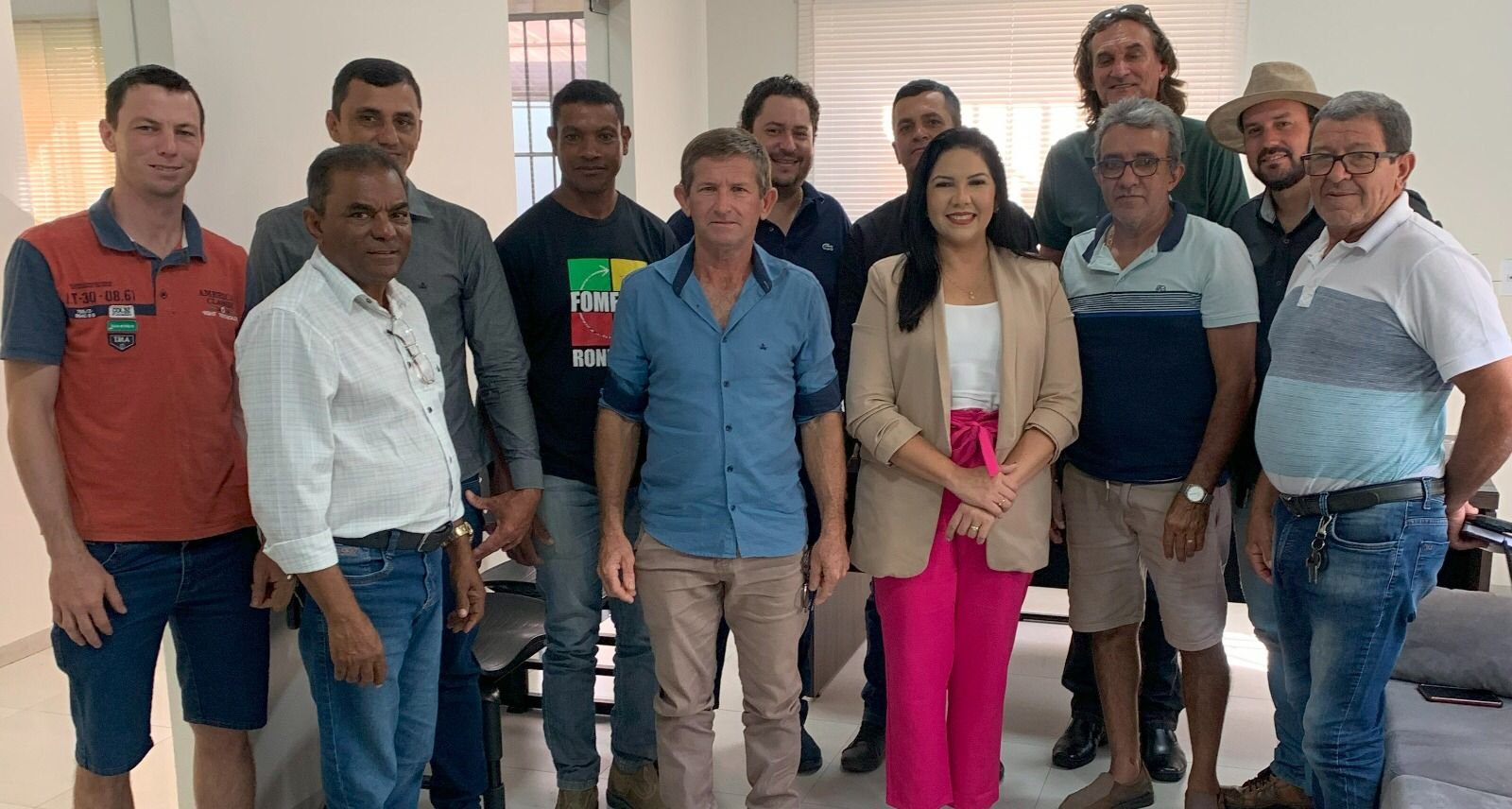 Cristiane Lopes se reúne com lideranças políticas em várias cidades rondonienses