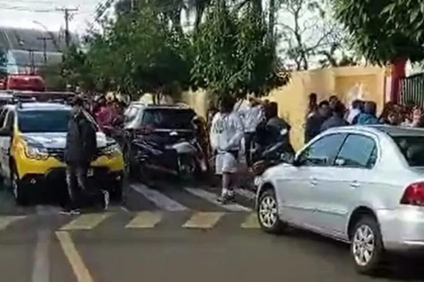 Ex aluno invade escola mata estudante e fere outro no Paraná