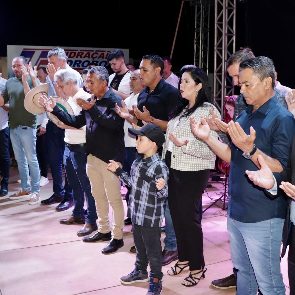 Celebrando as tradições e a valorização da cultura, Cristiane Lopes participa do 42º aniversário de Espigão d´Oeste – RO