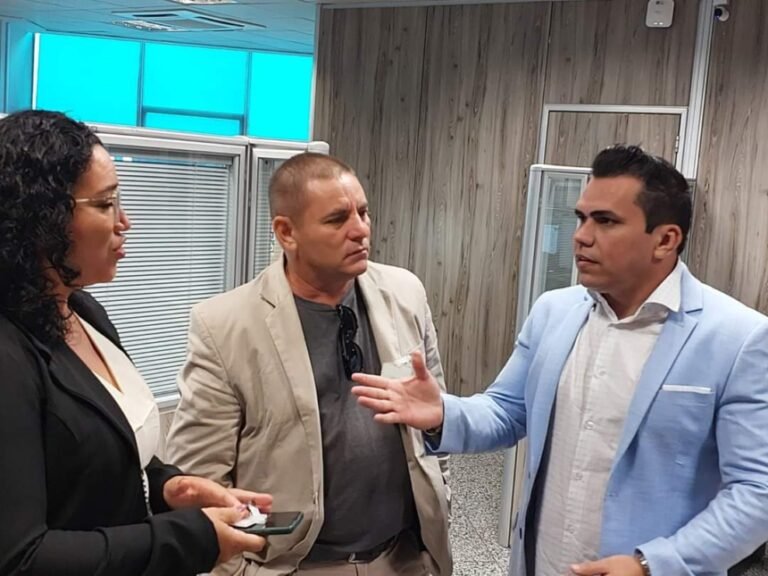 Vereador Edimilson Dourado cobra agilidade ao DER nas obras do Tchau Poeira em bairros na zona sul