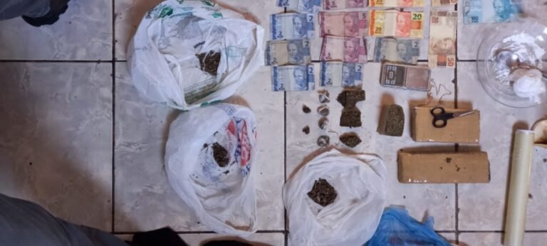 Policiais civis encontram maconha e cocaína em residência após homicídio na zona sul