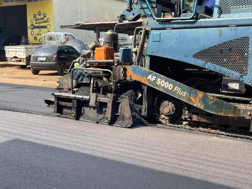 Vereador Edimilson Dourado afirma que Rua Geraldo Siqueira está em fase final de recapeamento 4 Vereador Edimilson Dourado afirma que Rua Geraldo Siqueira está em fase final de recapeamento